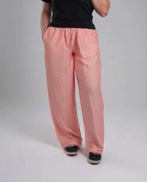 color:salmon pink