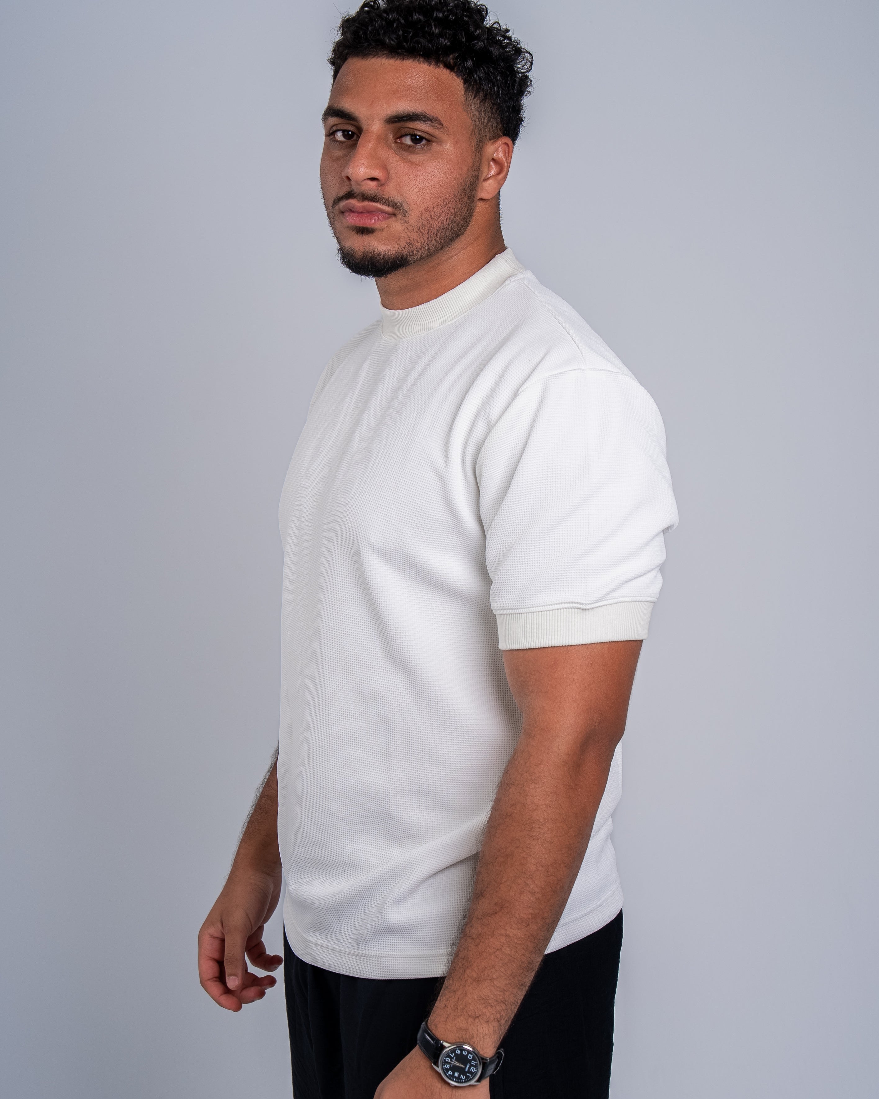 color:Off white
